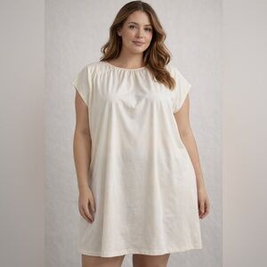 Vintage Women's Nylon Nightgown
Robe Cream Short Sleeve Long